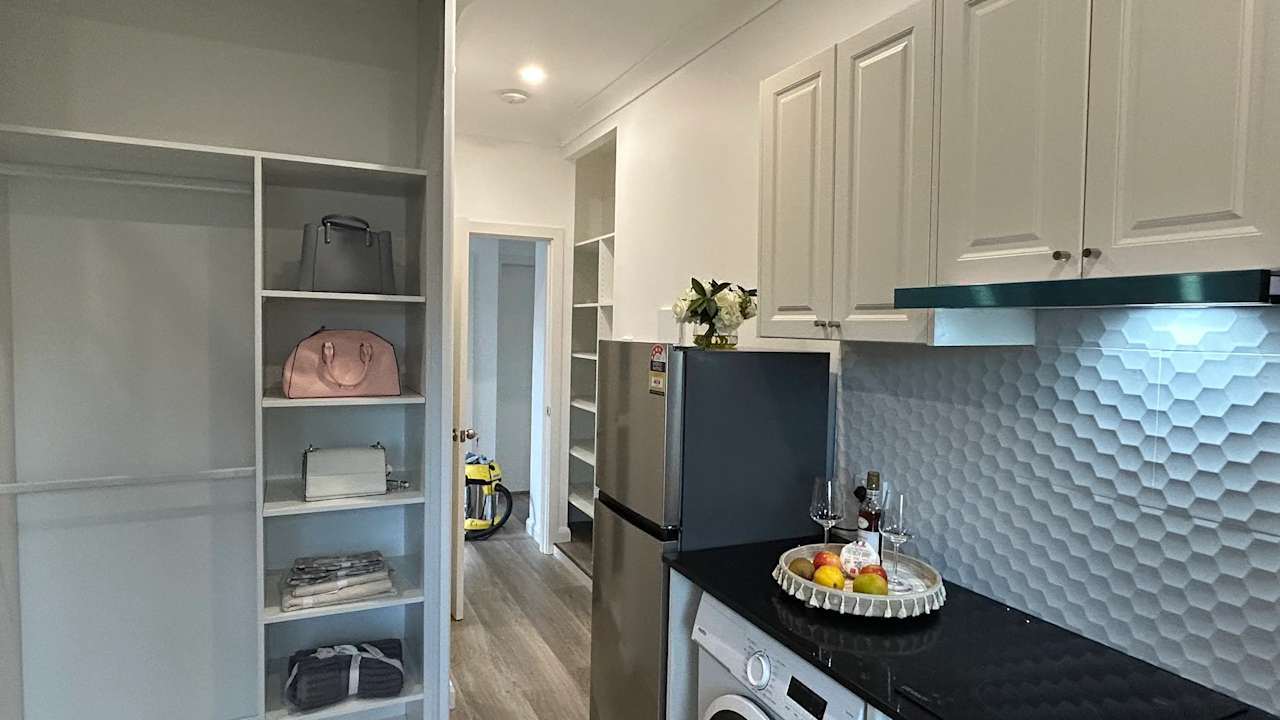 Room with ensuite in a share house