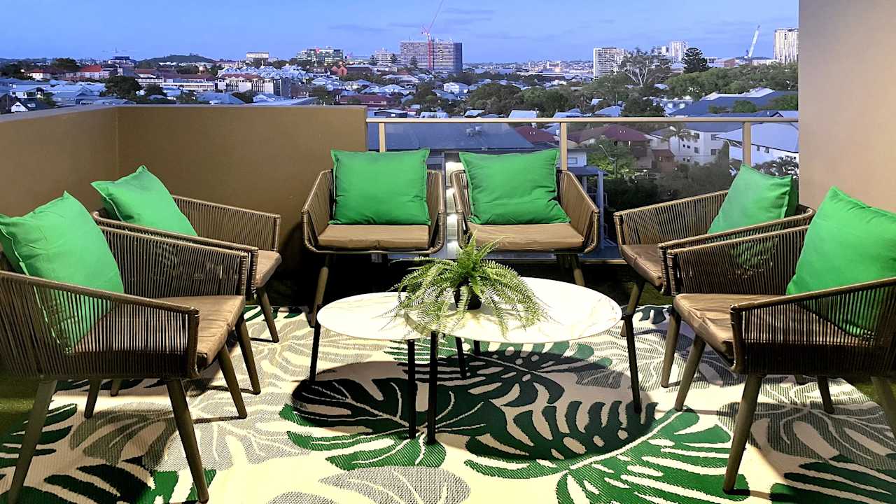 Whole property with 2 rooms for rent