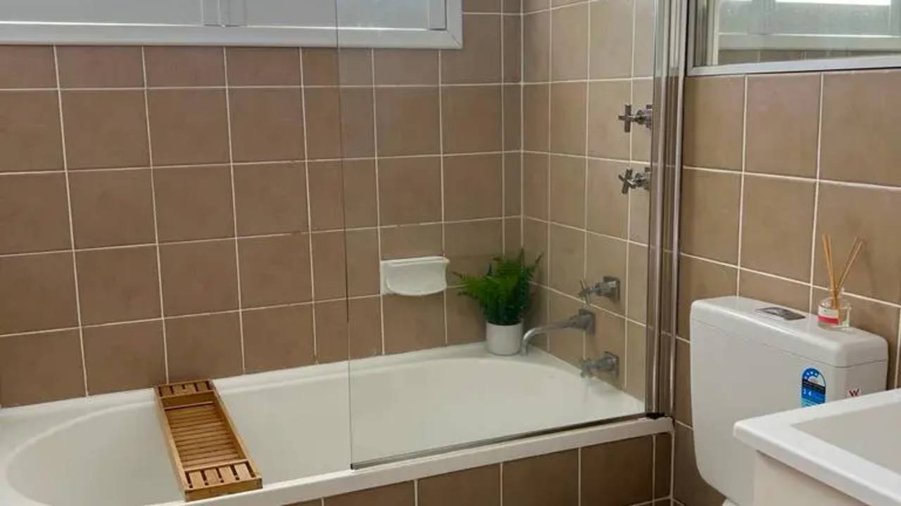Whole property with 2 rooms for rent