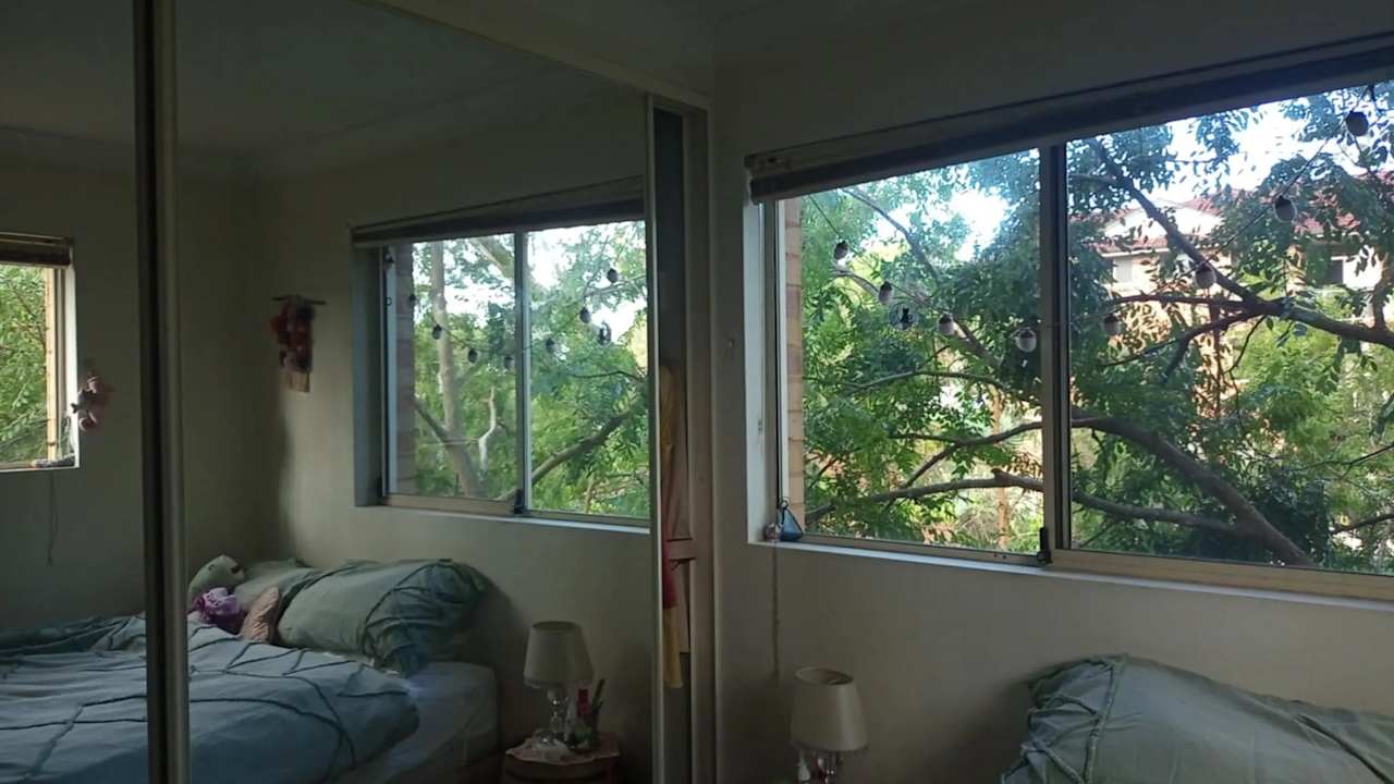 Unfurnished room in a flatshare