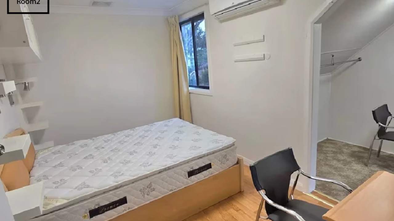 Furnished room in a share house