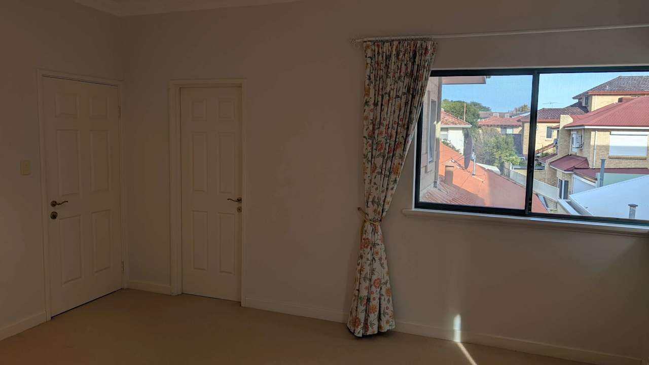 Unfurnished room in a share house