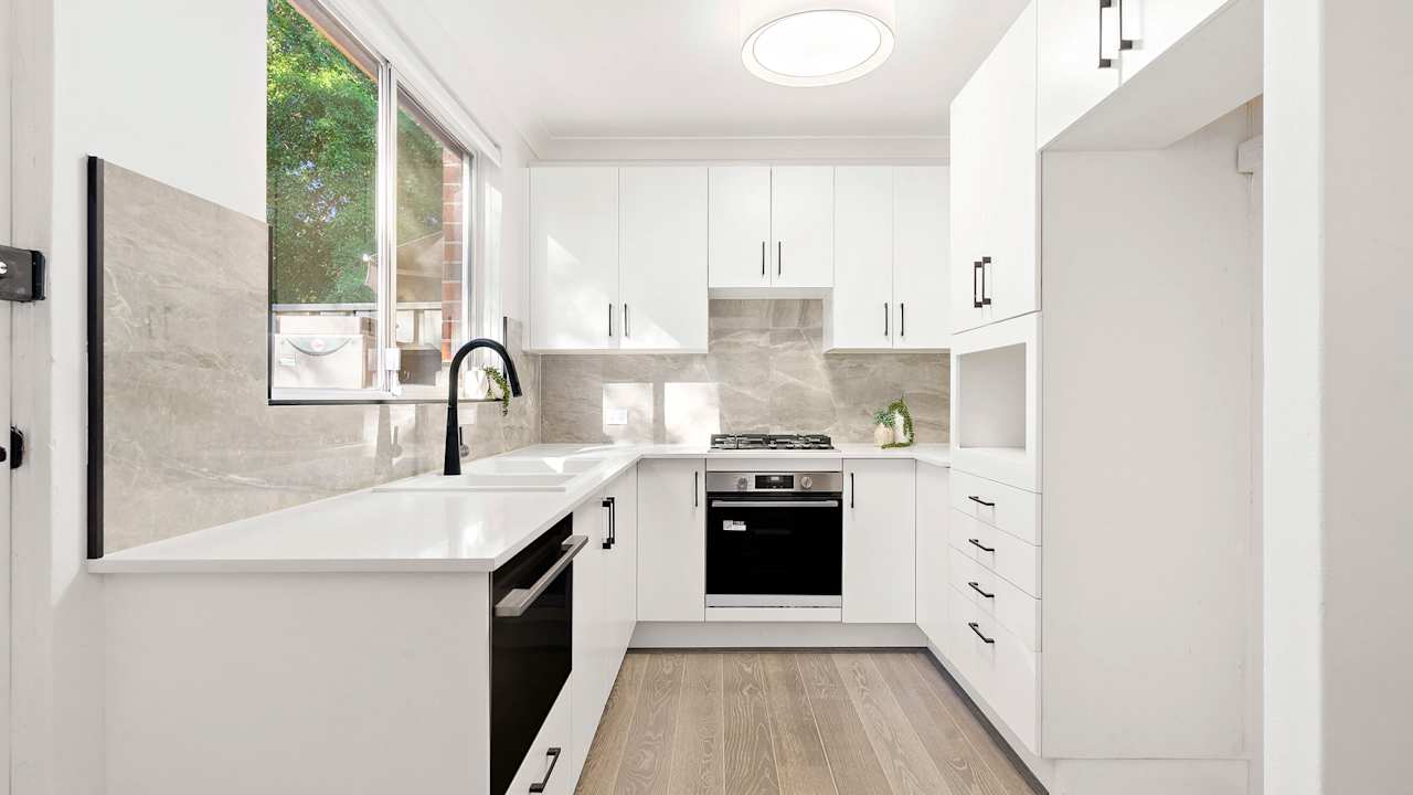 Furnished room in a share house