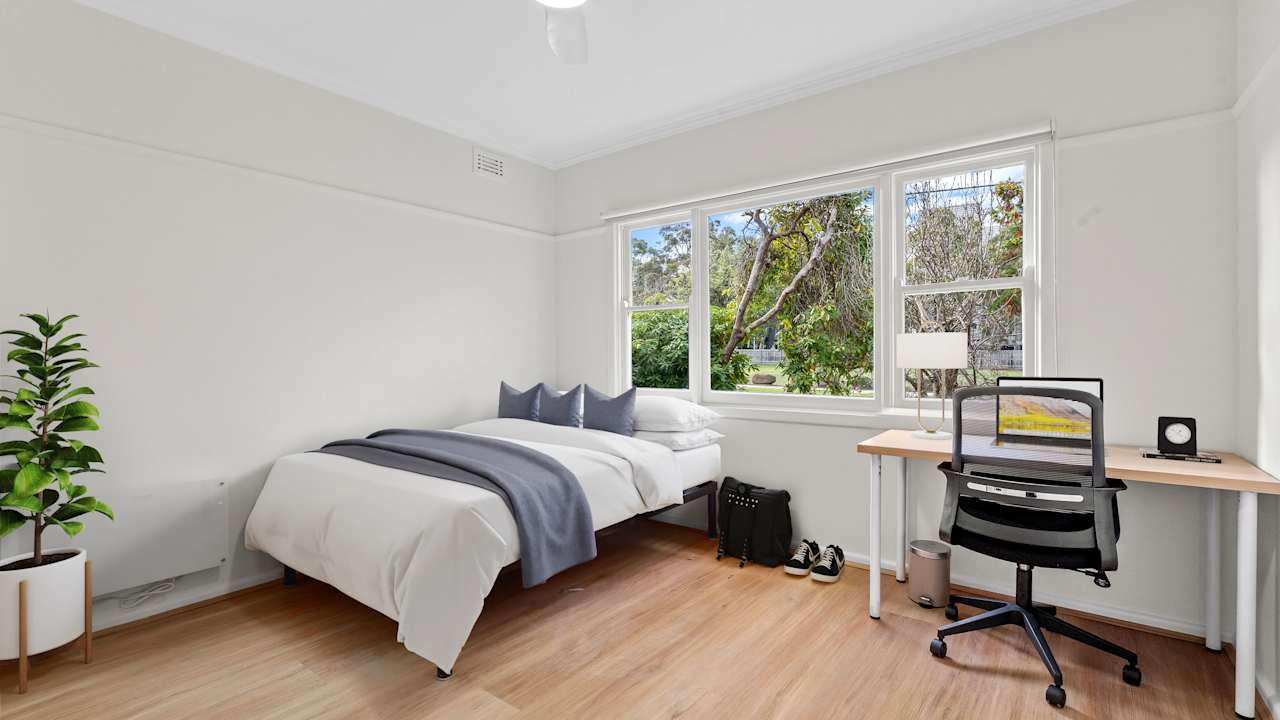 Furnished room in a share house