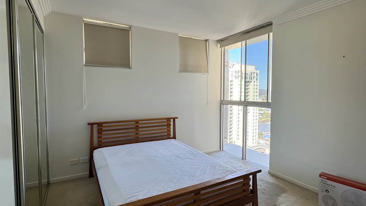 Furnished room with own bathroom