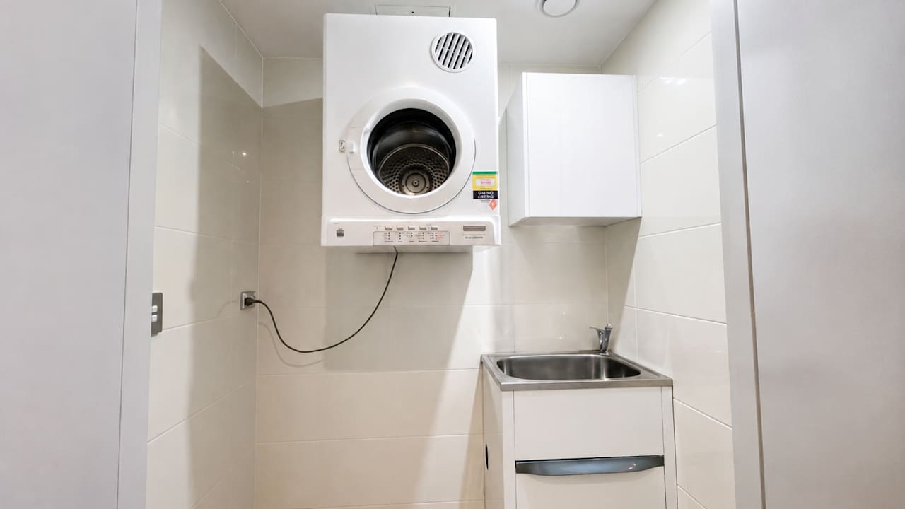 Whole property with 2 rooms for rent