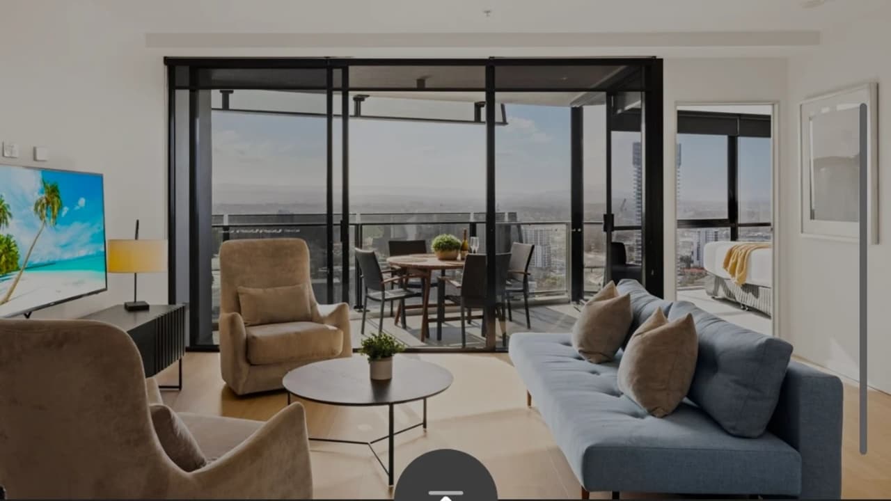 Furnished room in a flatshare