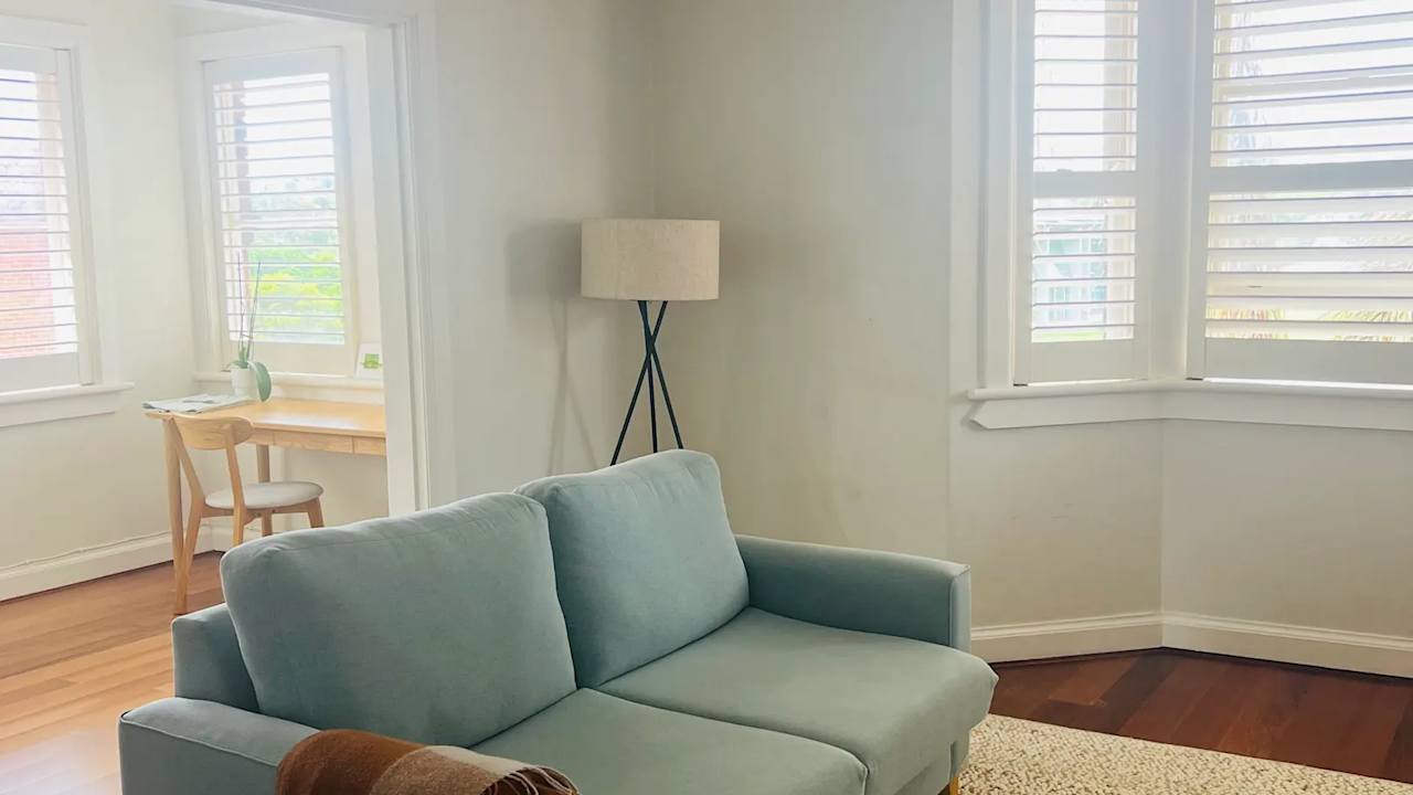 Unfurnished room in a flatshare