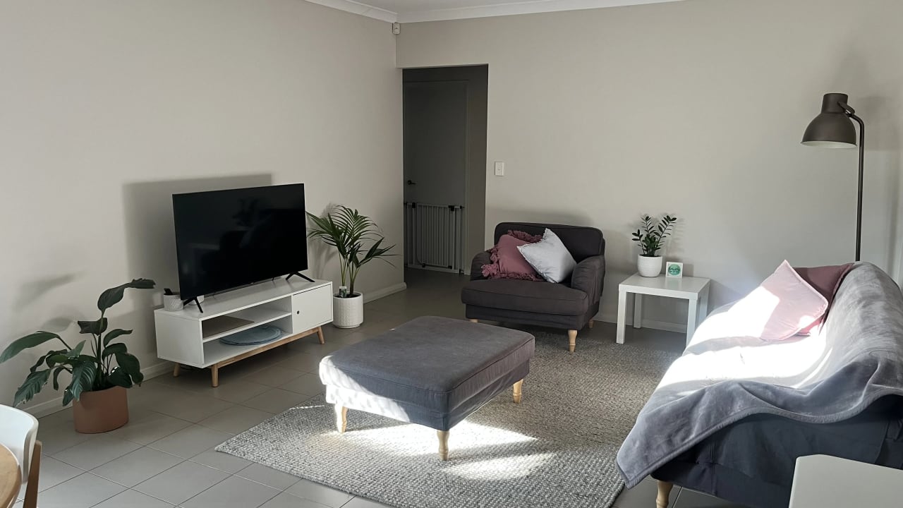 Unfurnished room with own bathroom
