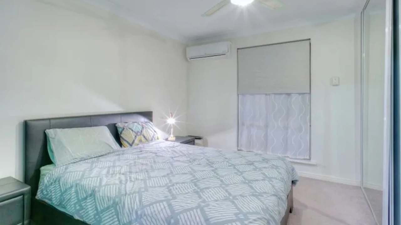 Whole property with 2 rooms for rent