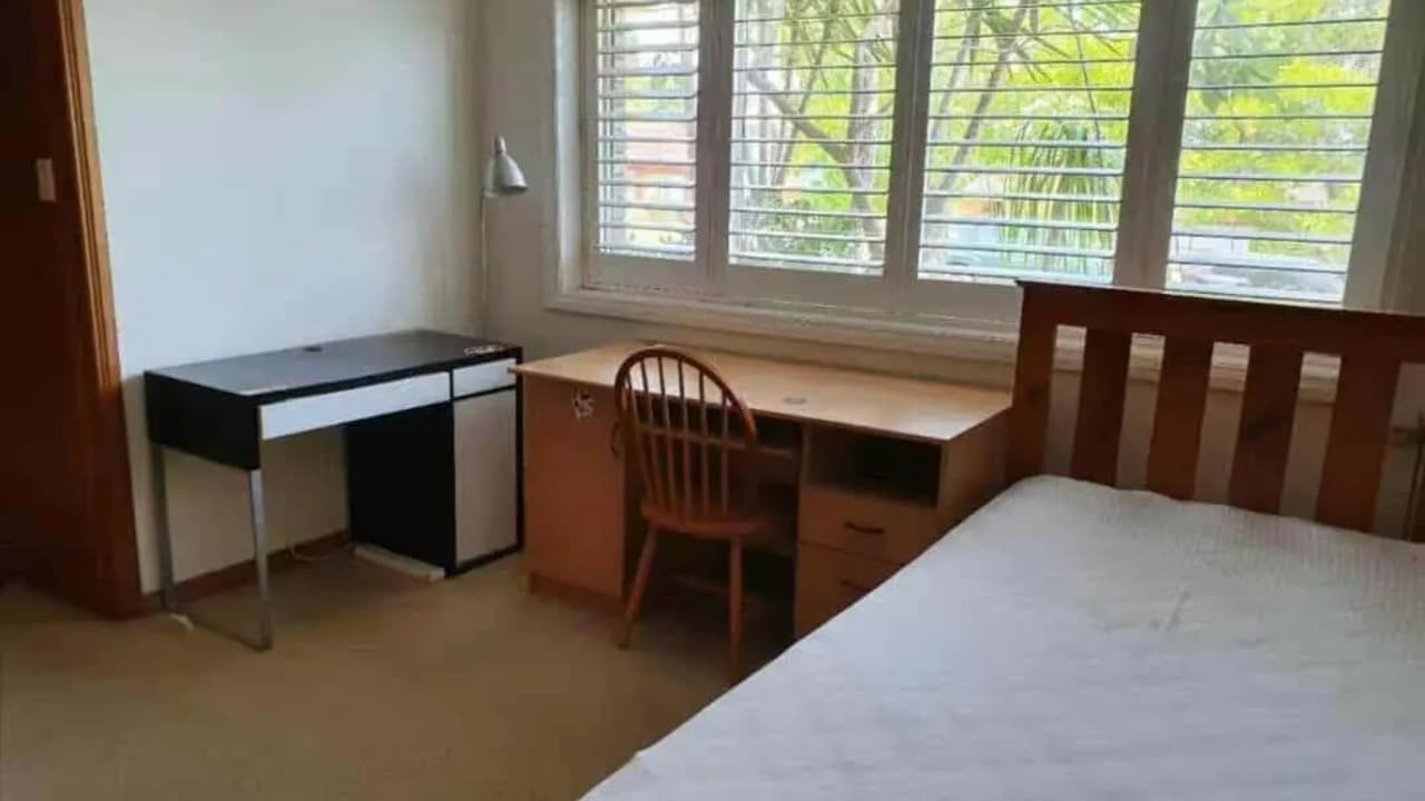 Furnished room in a share house