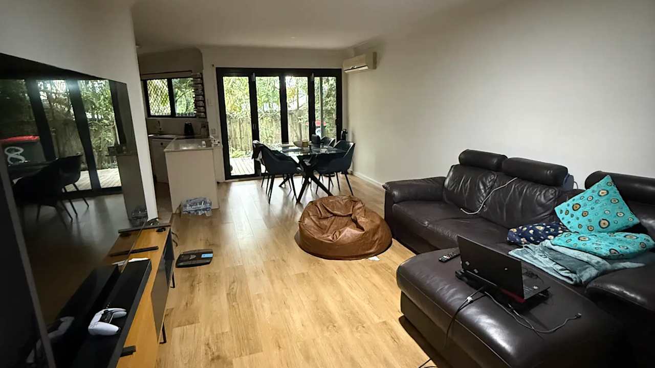 Unfurnished room in a share house