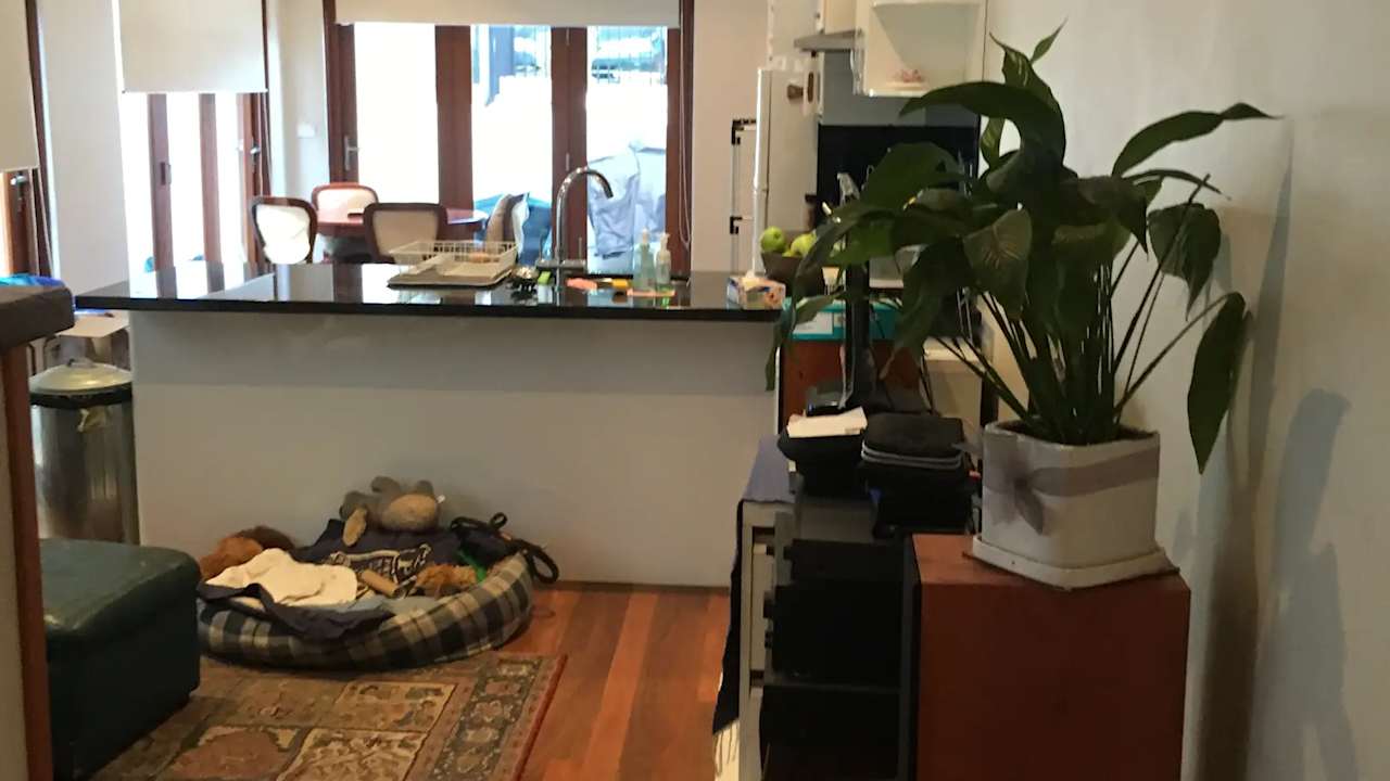Room in a share house