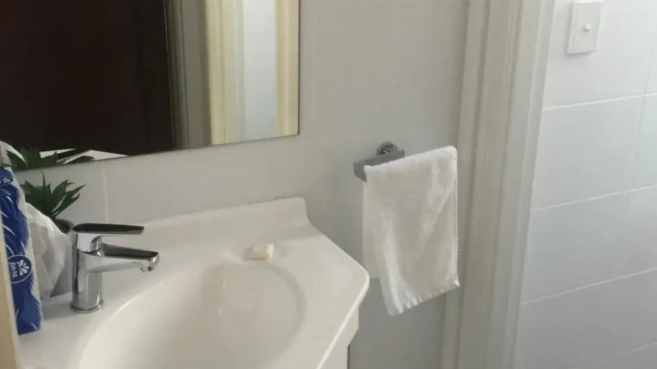 Furnished room with own bathroom