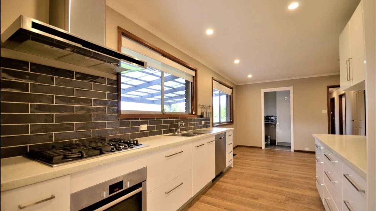 Room in a share house