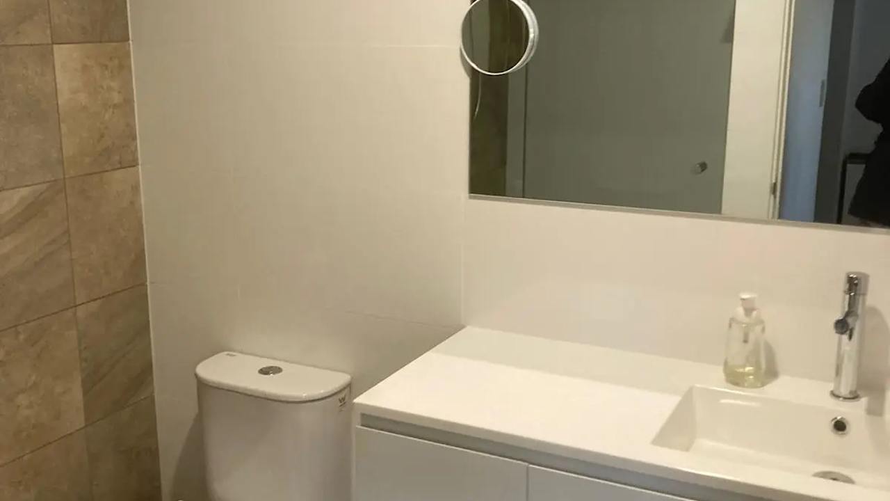 Room with ensuite in a share house