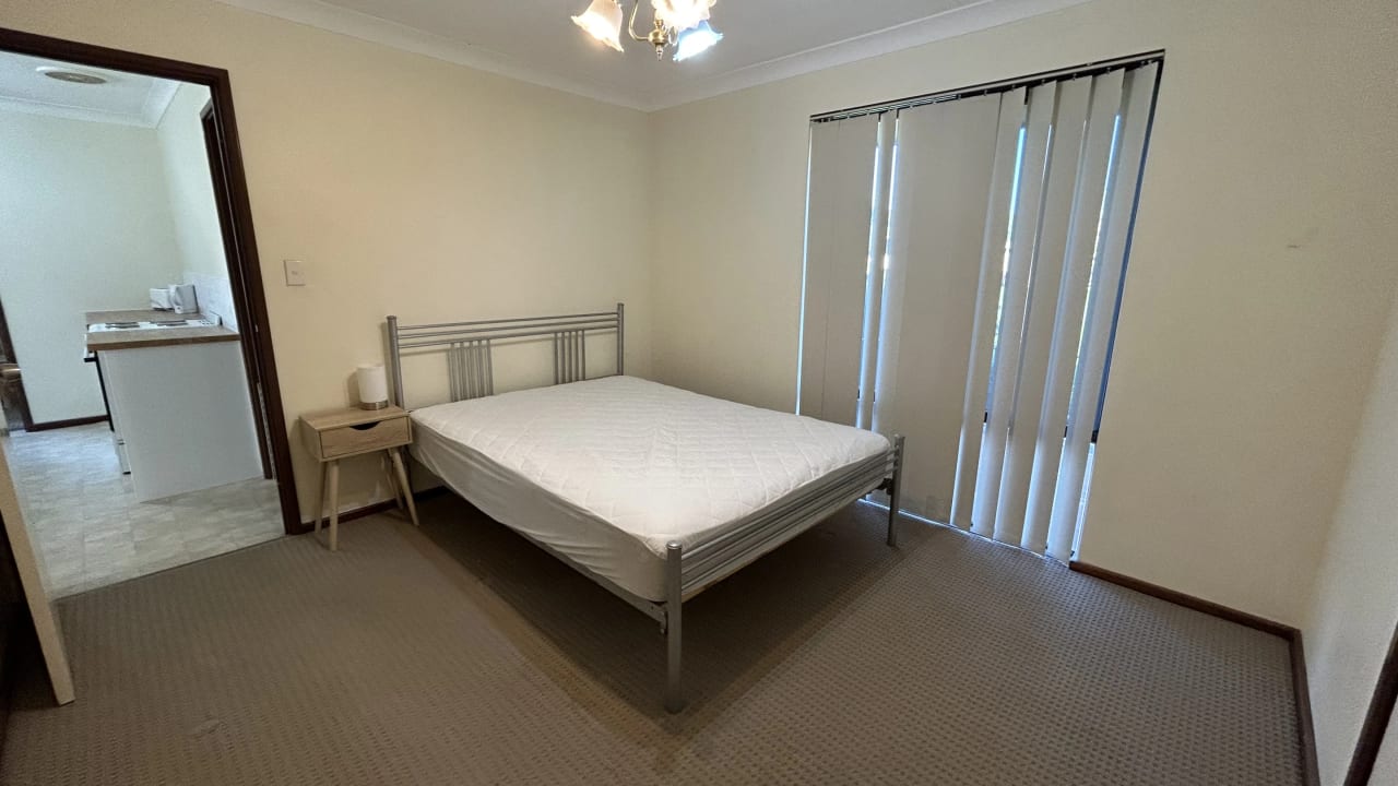 Furnished room in a share house