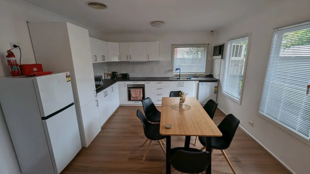 Unfurnished room in a share house