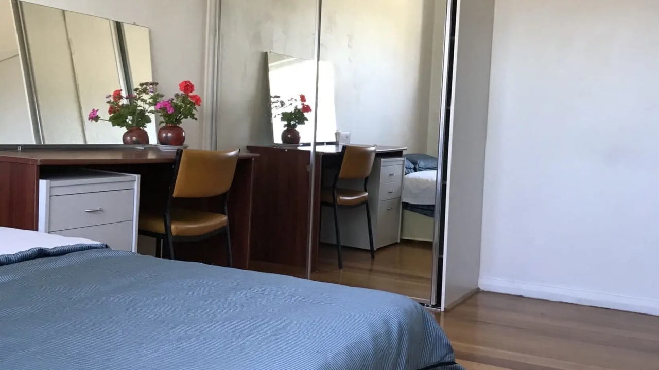 Furnished room in a share house