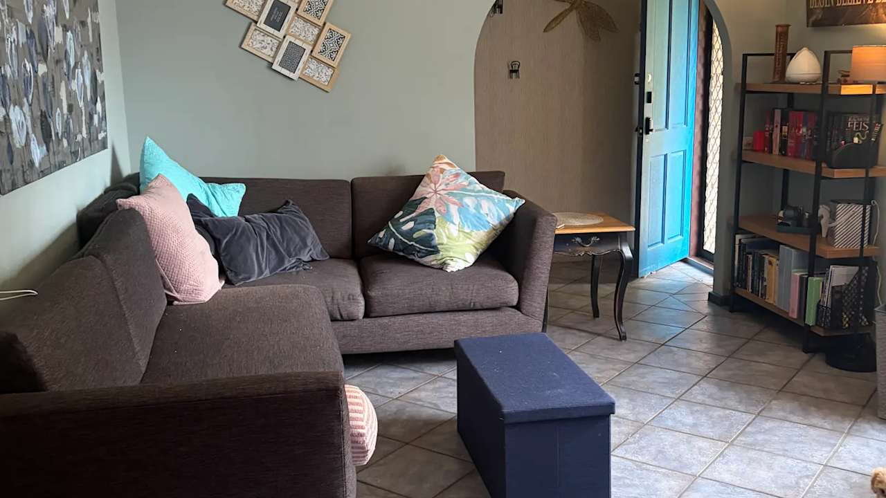 Unfurnished room in a share house