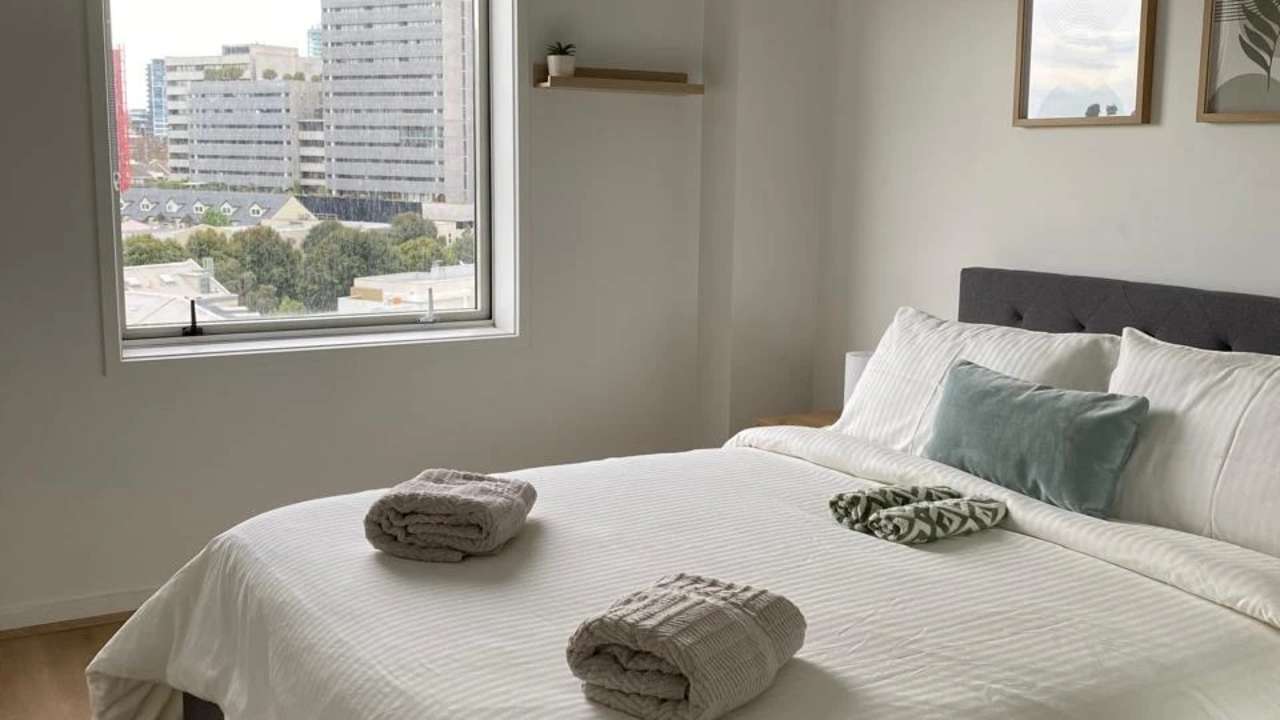 Furnished room in a flatshare