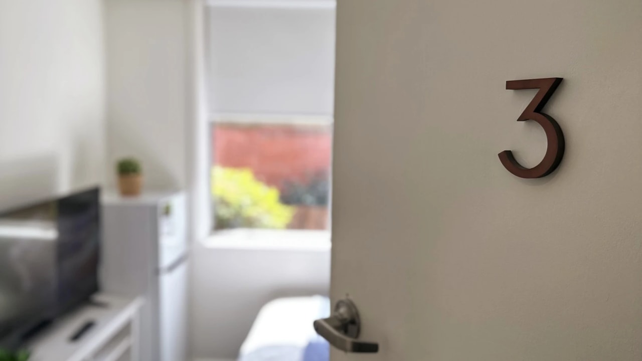 Furnished room in a share house