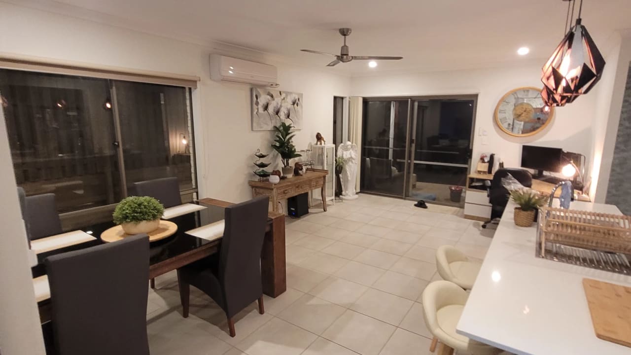 Unfurnished room in a share house