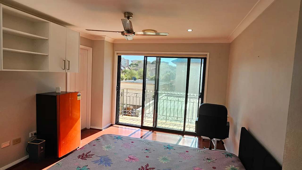 Furnished room with own bathroom