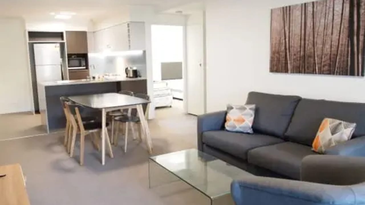 Whole property with 2 rooms for rent