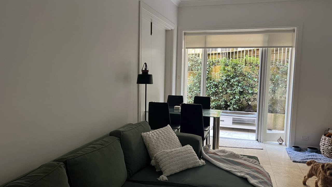Room in a share house