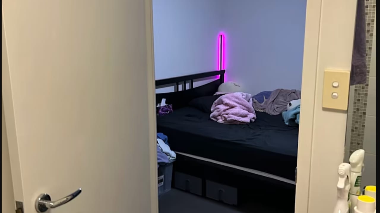 Whole property with 2 rooms for rent