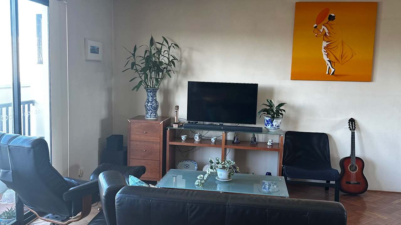 Furnished room in a flatshare