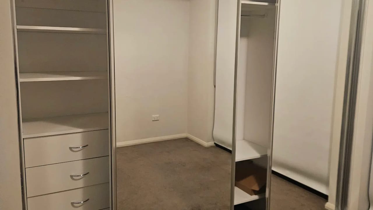Unfurnished room with own bathroom
