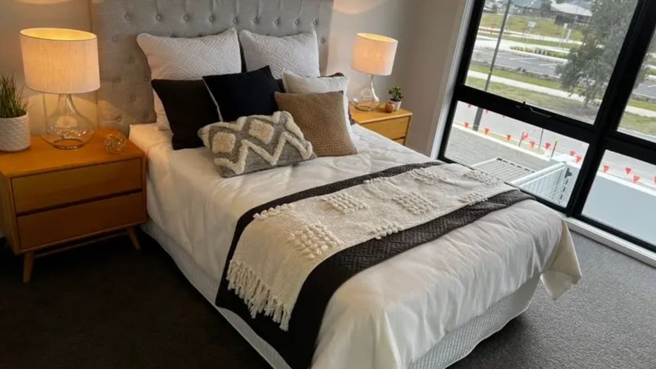 Furnished room in a share house