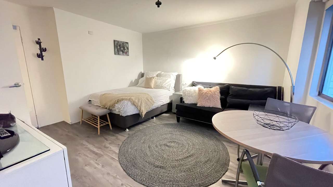 Furnished room studio flat for rent