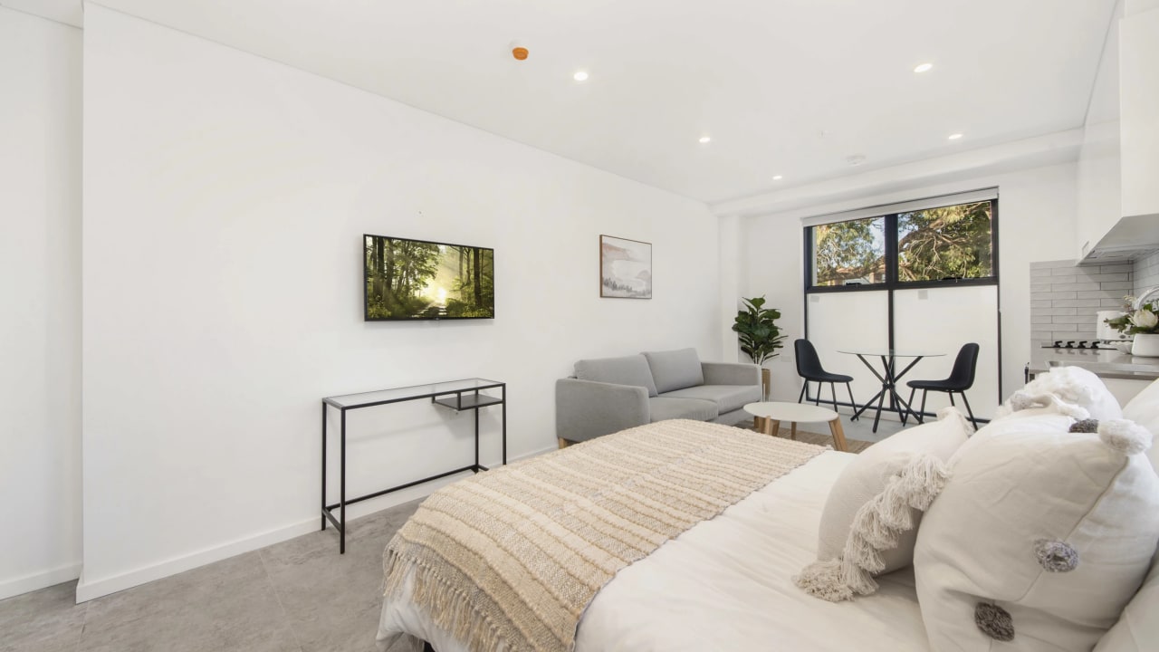 Room studio flat for rent