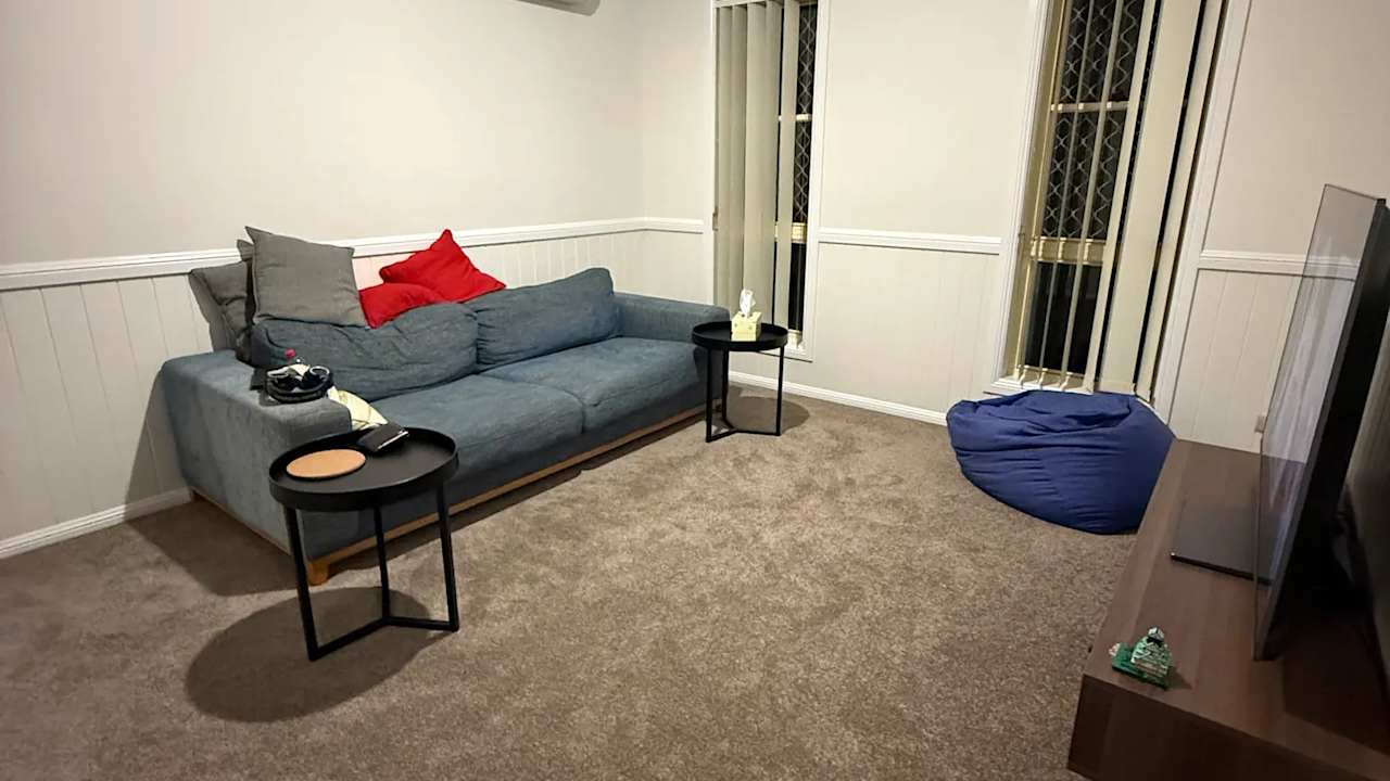 Unfurnished room in a share house