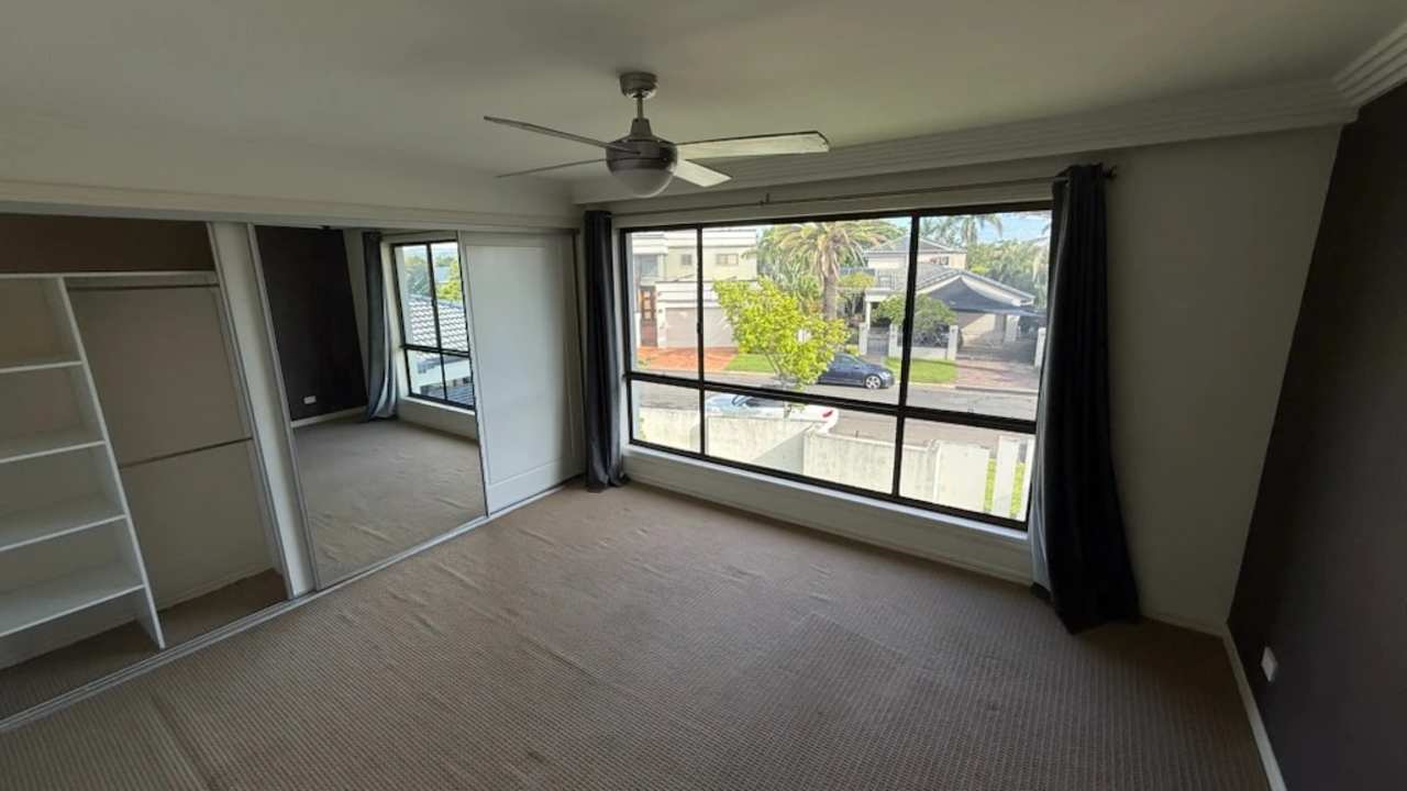 Unfurnished room in a share house