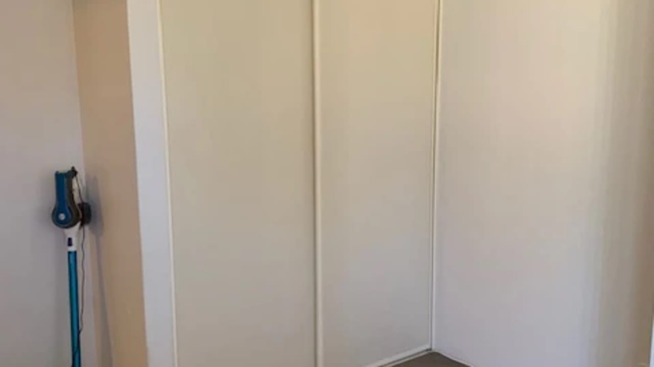 Unfurnished room in a share house