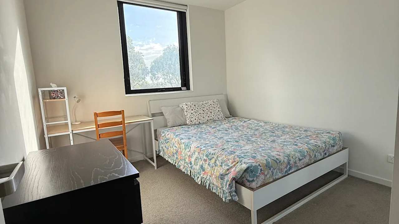 Furnished room with own bathroom