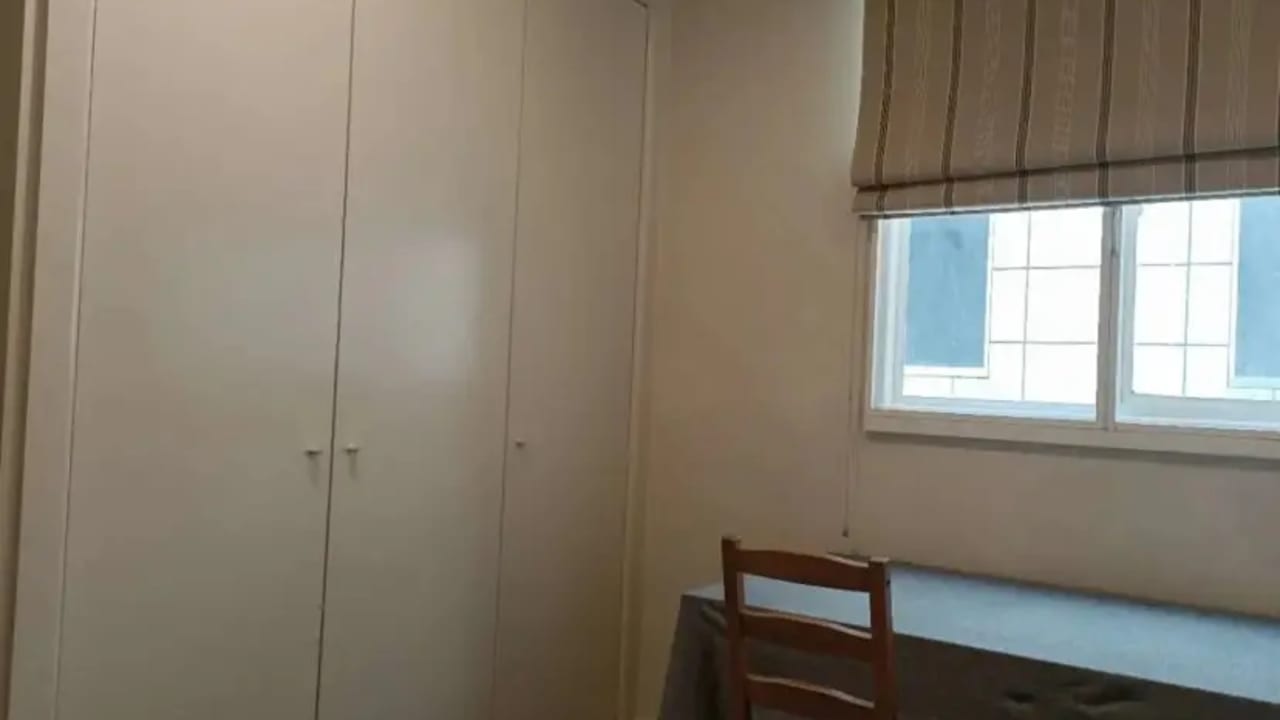 Furnished room in a flatshare