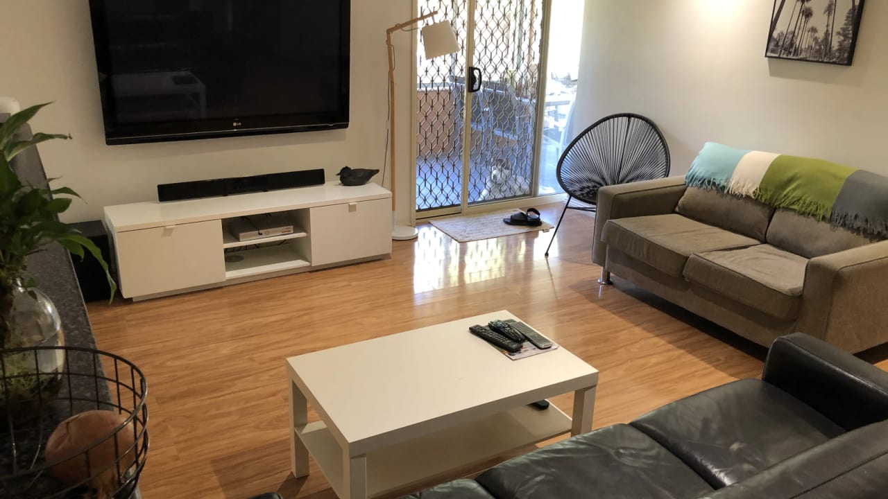 Room in a share house