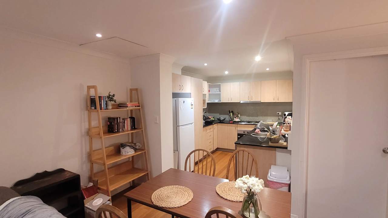Furnished room in a flatshare