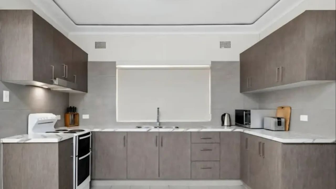 Whole property with 2 rooms for rent