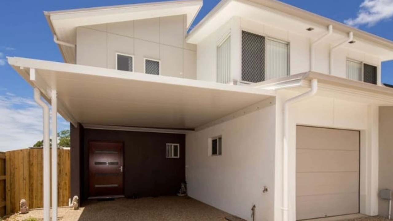 Unfurnished room in a share house