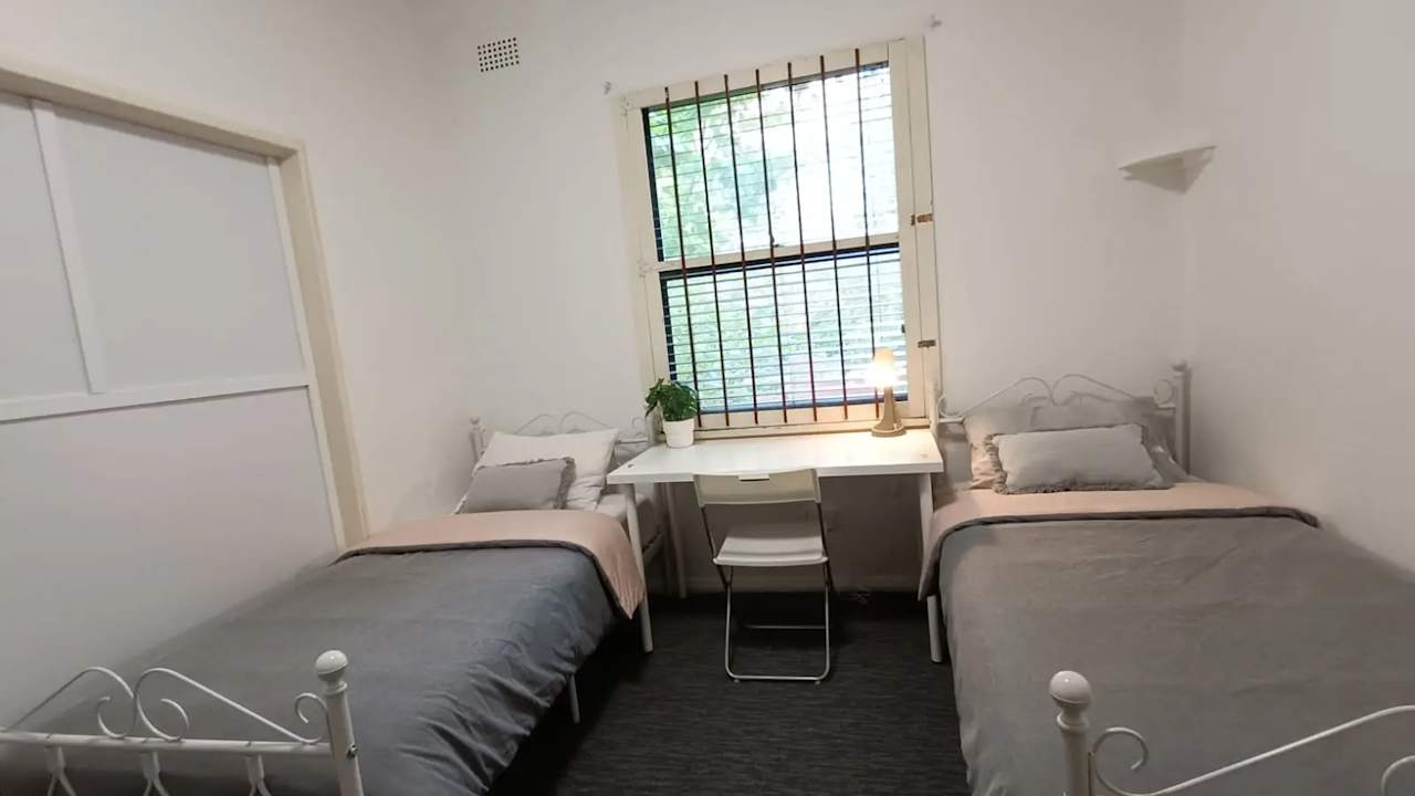 Furnished room in a share house