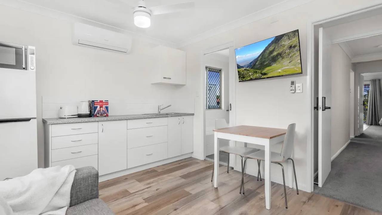 Furnished room studio flat for rent