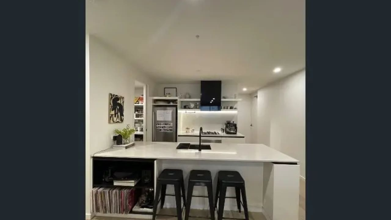 Unfurnished room with own bathroom