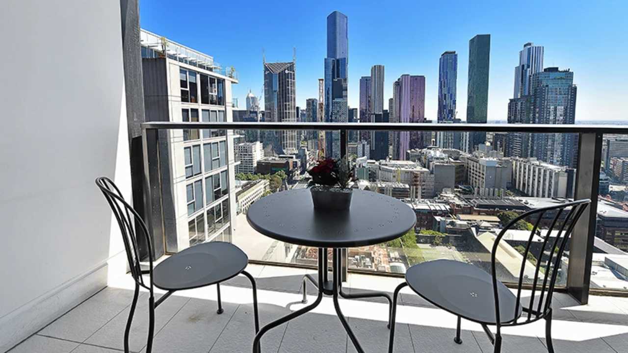 Whole property with 2 rooms for rent