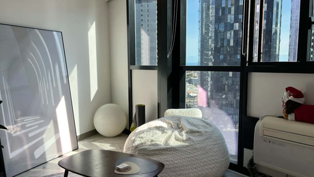 Furnished room in a flatshare